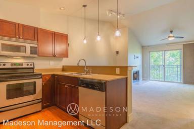 Main picture of 566 Prospect St