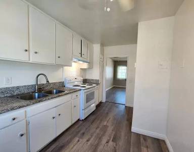 Main picture of 8542 Columbus Ave