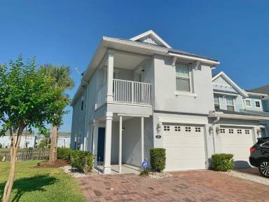 Main picture of 32 Islander Cir