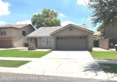 Main picture of 435 W Fabens Ln