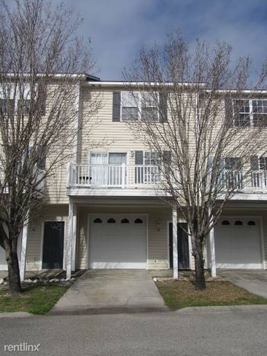 Main picture of 104 Heather Glen Cir