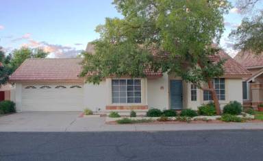 Main picture of 3940 E Orchid Ln
