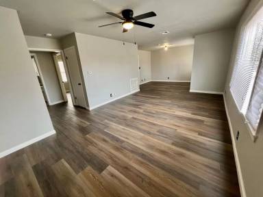 Main picture of 2813 W Maine Ave