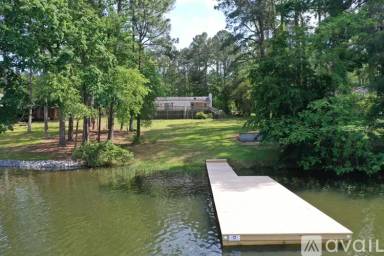 Main picture of 166 Shearin Dr