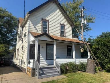 Main picture of 4068 E 74th St