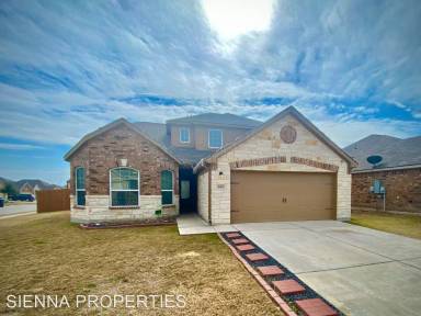 Main picture of 6181 Daisy Way
