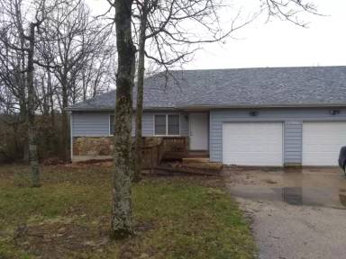 Main picture of 1500 Red Oak Dr