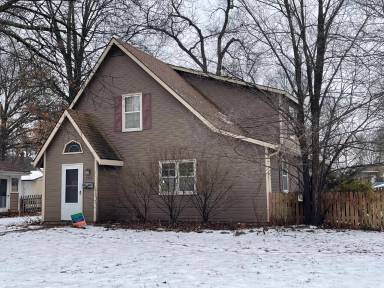 Main picture of 409 W 22nd St
