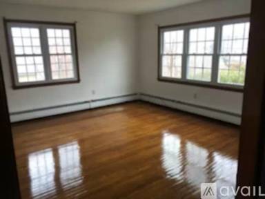 Main picture of 141 Daly Ave