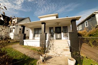 Main picture of 1021 Sharpe Ave