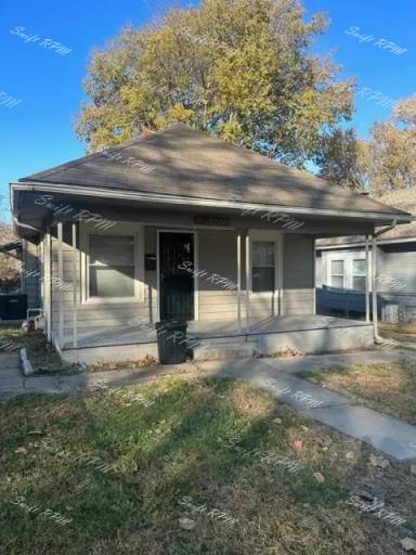 Main picture of 2638 N Early St