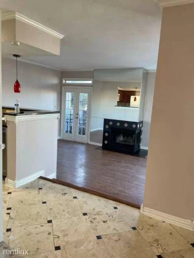 Main picture of 3404 Country Club Dr W