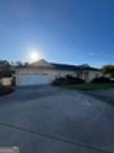 Main picture of 43 Coastal Walk