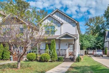 Main picture of 913B Cahal Ave