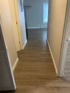 Main picture of 1401 E Harrison St
