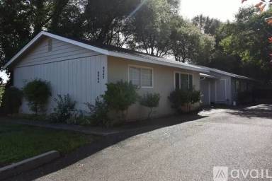 Main picture of 3242 Lawrence Rd