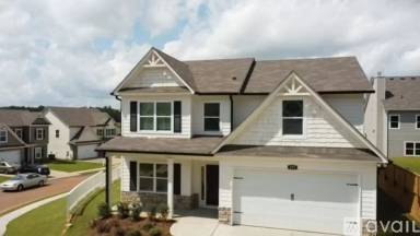 Main picture of 207 Eva Way NE
