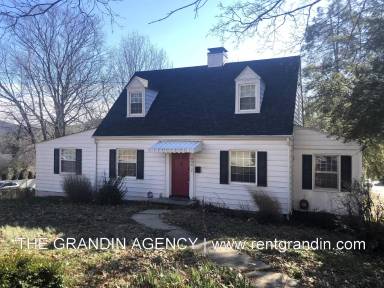 Main picture of 826 Windsor Ave SW