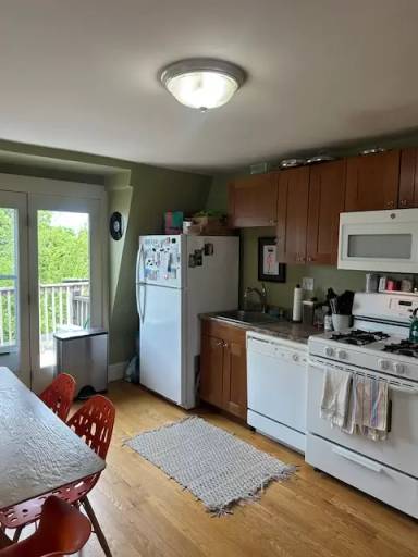Main picture of 30 Mount Vernon St