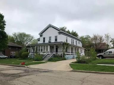 Main picture of 414 Cedar Ave