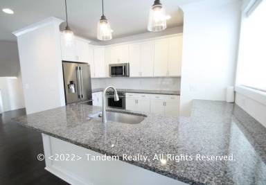 Main picture of 526 Wedgewood Ave