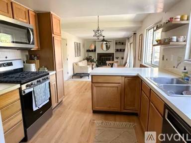 Main picture of 12 James Cir