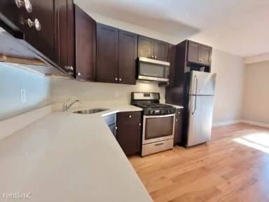 Main picture of 28 Arcadia St