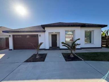 Main picture of 5511 N 36th Ln