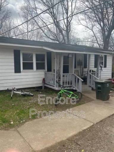 Main picture of 3957 Circle Dr