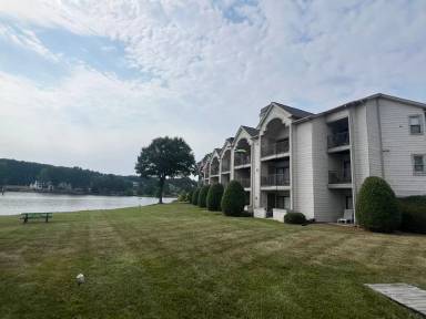 Main picture of 18709 Nautical Dr