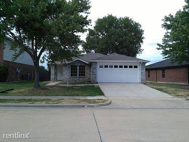 Main picture of 2245 Bradford Pear Dr