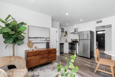 Main picture of 2233 Riverdale Ave