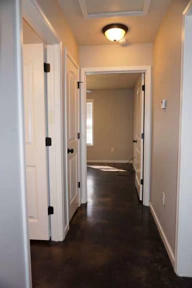 Main picture of 3901 Hill Dr