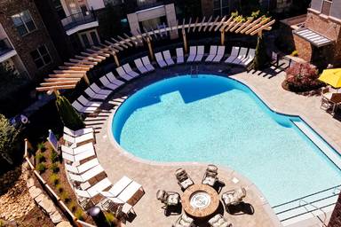 Main picture of One Metrocenter Landing