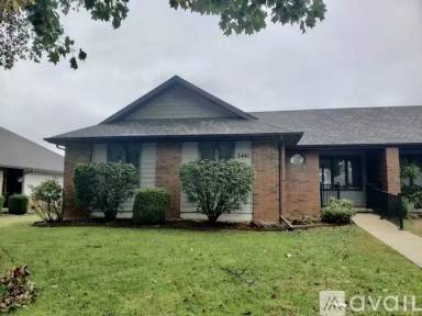 Main picture of 3441 S Kickapoo Ave