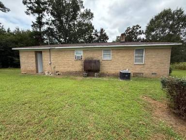 Main picture of 5019 Old Goldmine Rd