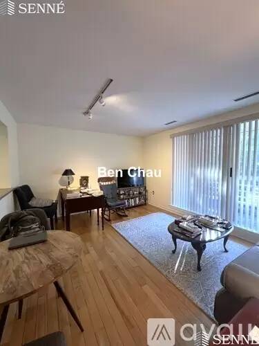 Main picture of 2 Chestnut St
