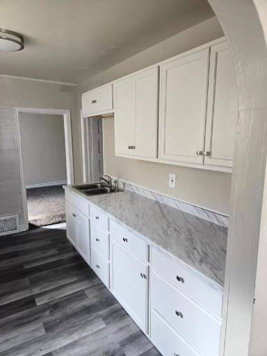 Main picture of 667 30th St