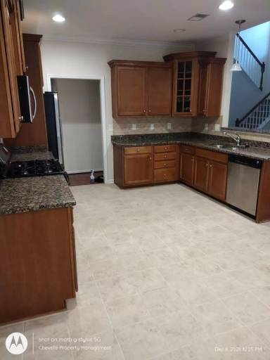 Main picture of 124 Artisan Ct