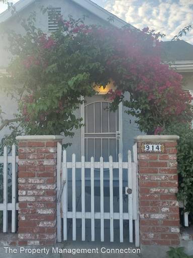 Main picture of 914 Rosemont Ave