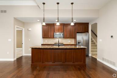 Main picture of 1616 Residence Dr