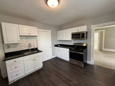 Main picture of 917 Charles Ave