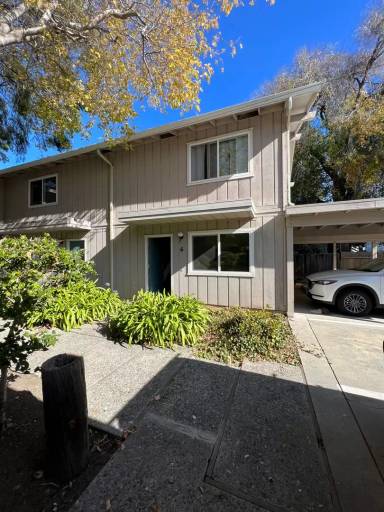 Main picture of 140 Hunolt St