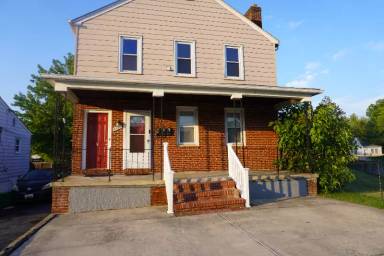 Main picture of 2730 Maple Ave