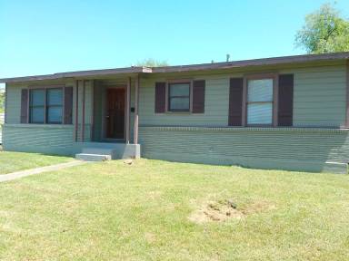 Main picture of 429 Waverly Dr