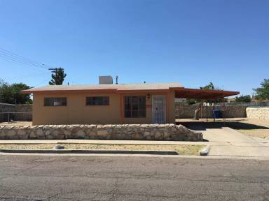 Main picture of 7535 Yuma Dr