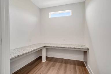 Main picture of 228 Huntley Pl