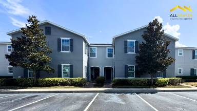 Main picture of 200 N Primrose Dr