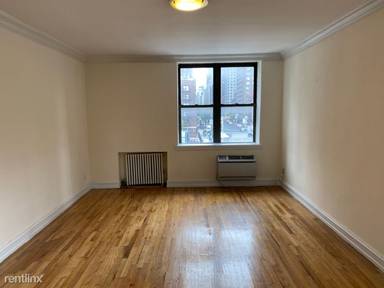 Main picture of 657 2nd Ave
