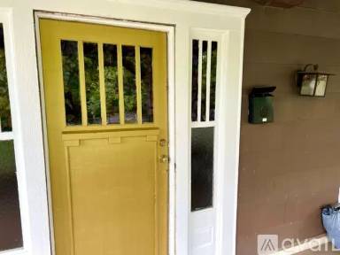 Main picture of 446 Langhorn St SW